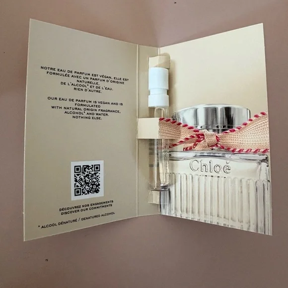 Yves Saint Laurent Beaute Cream Cosmetic Pouch with 3 Chloe Perfume samples - Picture 4 of 5